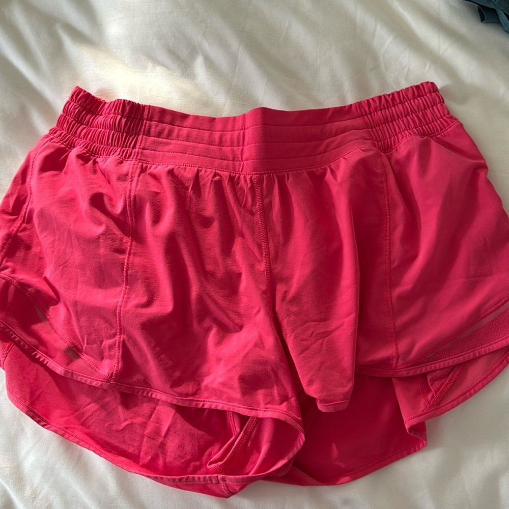 LULULEMON HIGH RISE HOTTY HOTS 2.5”